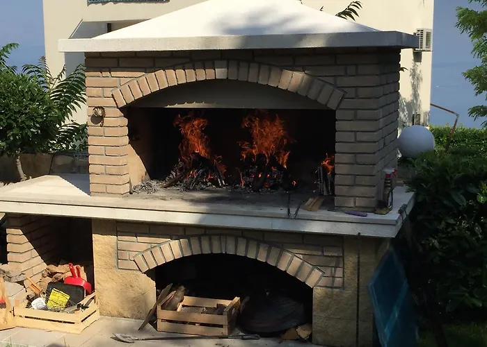 Chiara Opatija Ичичи